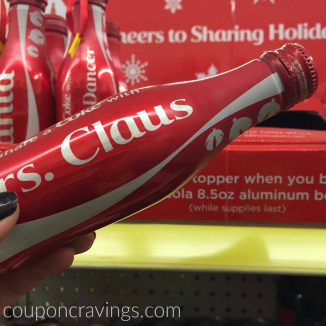 These limited edition Coca-Cola holiday aluminum bottles are SO cute and the perfect gift idea for your Coca-Cola Fan! #spon #ad