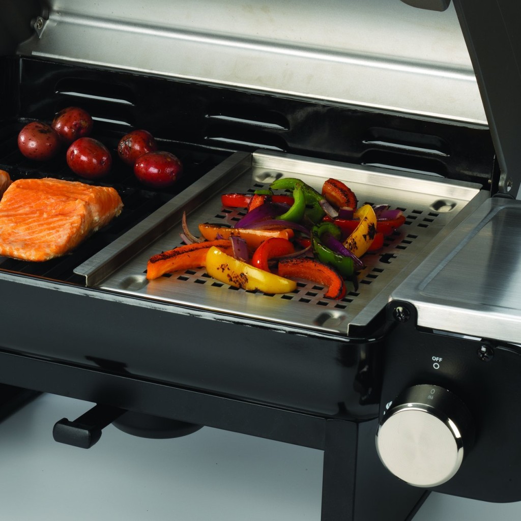 Amazon: Cuisinart Portable Outdoor Tabletop Gas Grill at ...