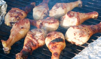 Chicken drumsticks on the grill are the perfect meal for summer, and they're very inexpensive as well! Get the best marinade for chicken drumsticks here!