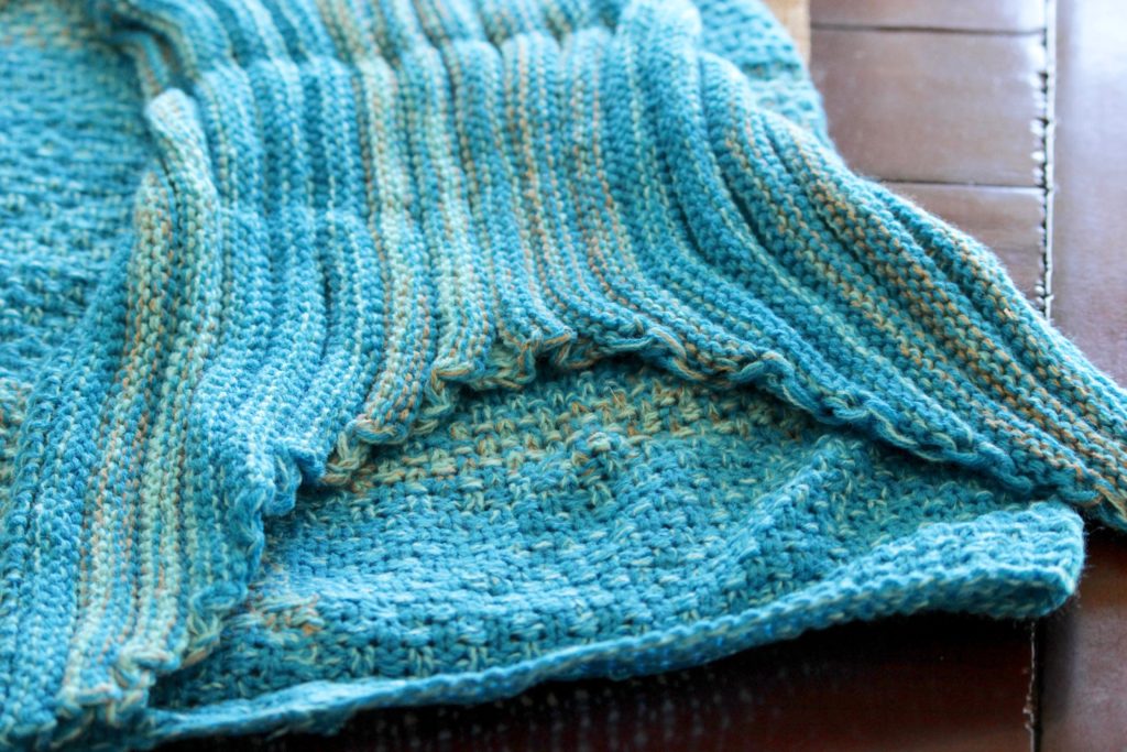 blanket-for-kids-with-fishtail