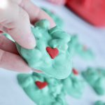 Dr Seuss birthday party ideas | Grinch Cookies | Crockpot Candy