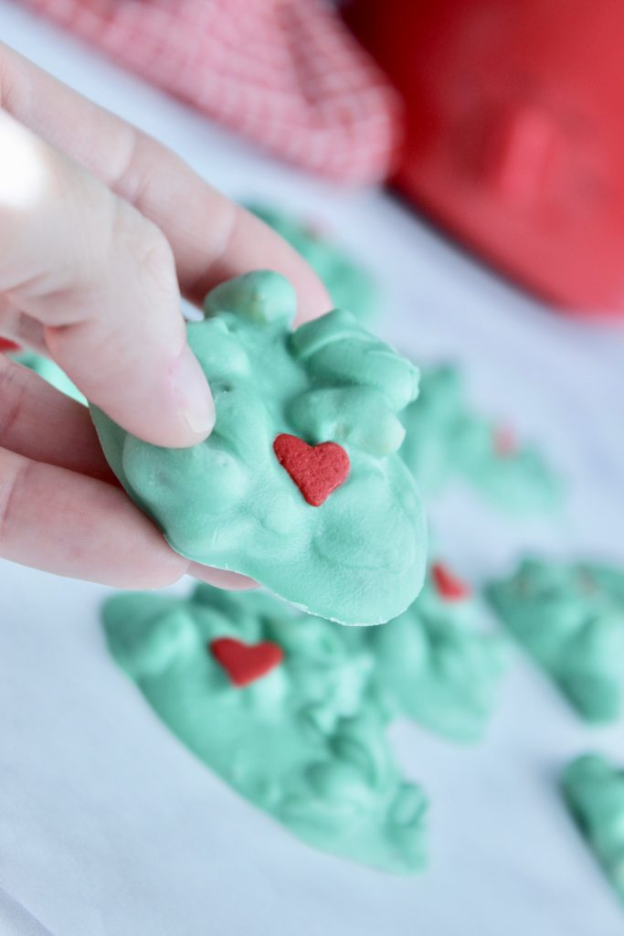 Dr Seuss birthday party ideas | Grinch Cookies | Crockpot Candy