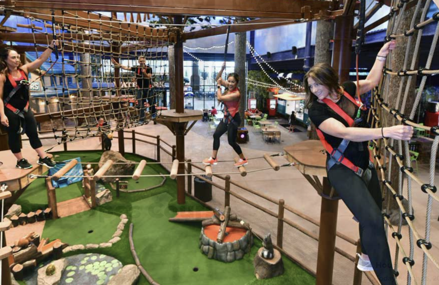 kids doing ropes course at great wolf lodge